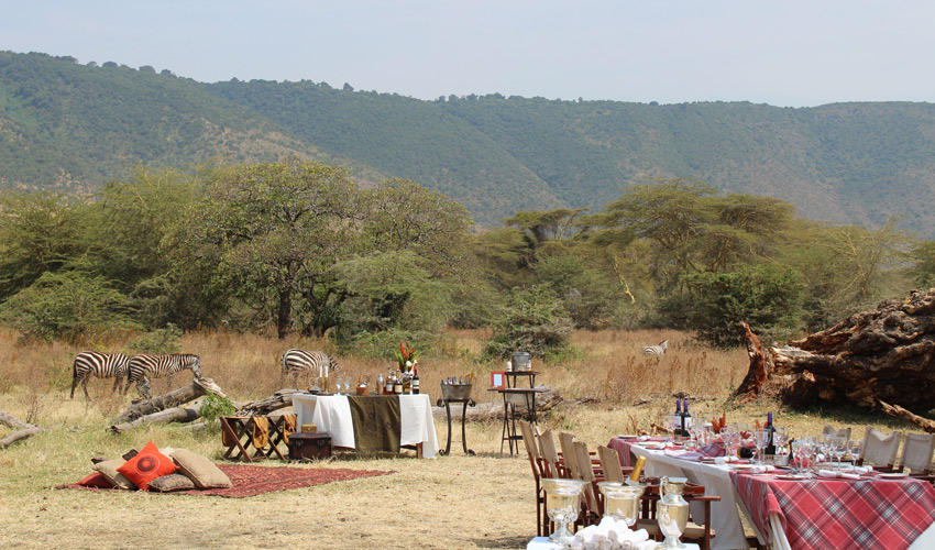 Luncheon at the Ngrongoro Crater's floo