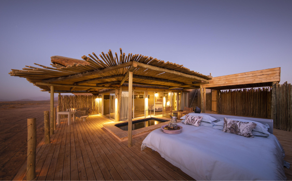Inspired by Dead Vlei, the design of the 10 luxury desert suites has been cleverly expanded to offer improved airflow, and the use of brick and glass, and a thatch roof, further enhances temperature control. The interior décor echoes the natural beauty of the surrounding desert, replicated in the colour palette and featured art.
